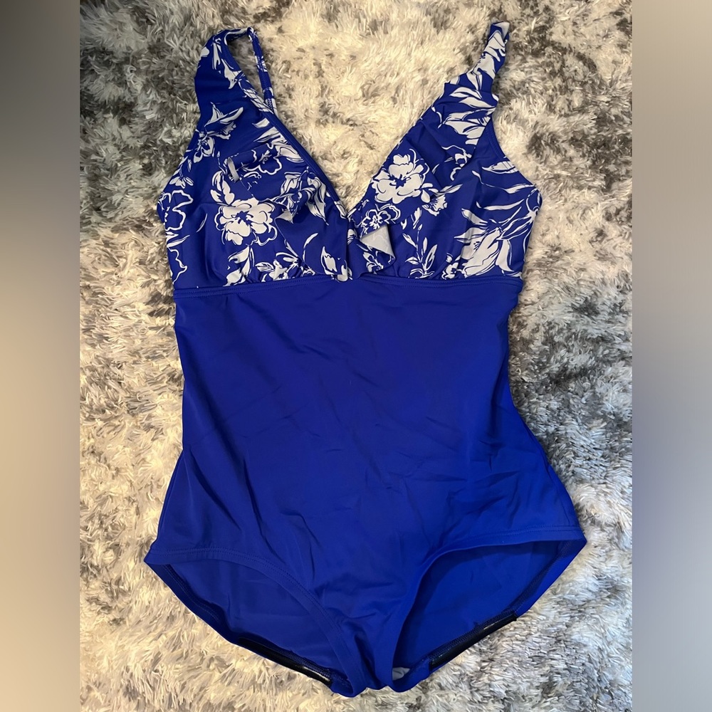 Gabar swimsuit size 10
